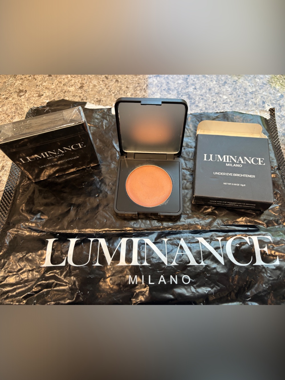 Luminance Milano under eye brightener - Coral Peach